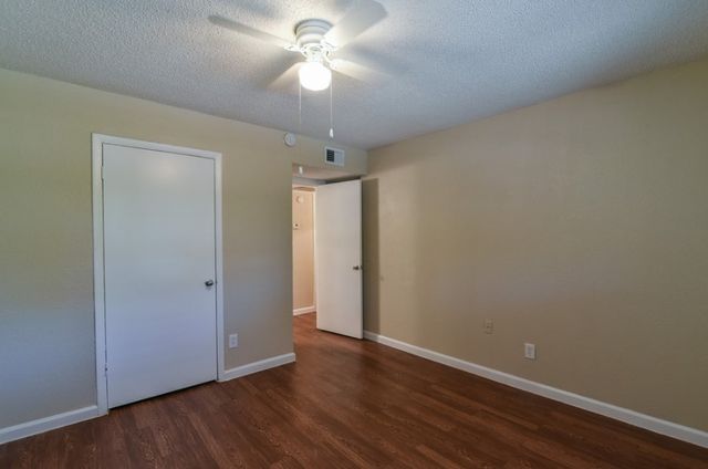 8128 Barclay Street 105A, Dallas, TX 75227