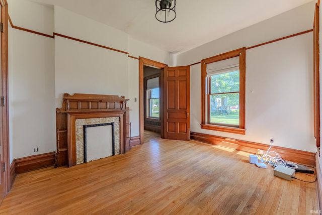 932 N Washington Street, Marion, IN 46952