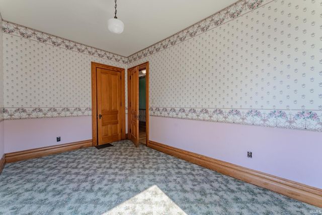 932 N Washington Street, Marion, IN 46952