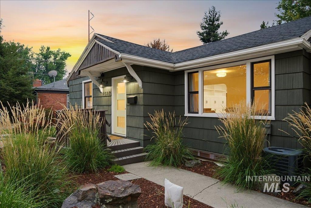 1517 S Loveland St, Boise, ID 83705 photo 1