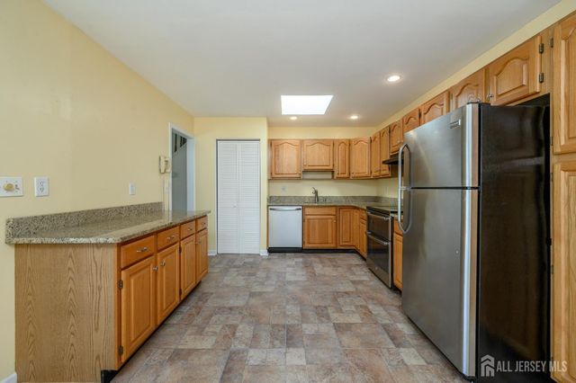106 Throckmorton Lane, Old Bridge, NJ 08857