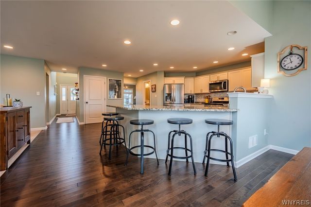 124 Avian Way, Lancaster, NY 14086