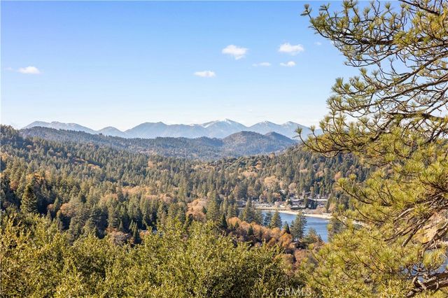 746 Arth Drive, Crestline, CA 92325