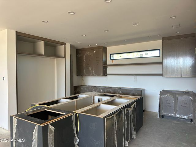 10023 E FILAREE Lane, Scottsdale, AZ 85262