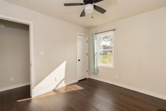 1722 N Hill Ave, Tyler, TX 75702