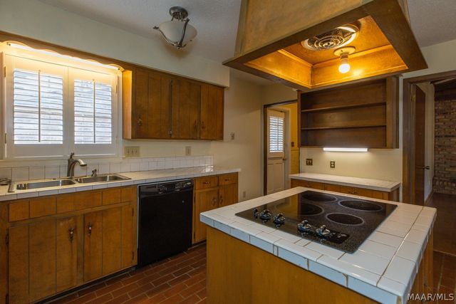 2845 Peabody Road, Montgomery, AL 36116