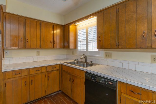 2845 Peabody Road, Montgomery, AL 36116