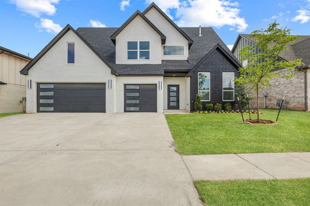 9213 NW 147th Terrace, Yukon, OK 73099
