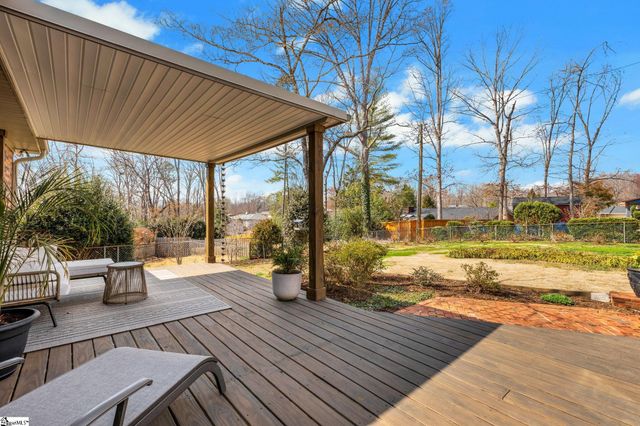 10 Elmwood Drive, Taylors, SC 29687