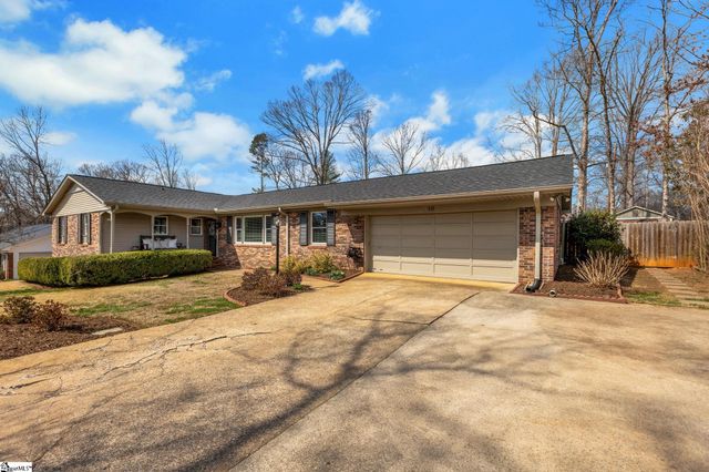 10 Elmwood Drive, Taylors, SC 29687