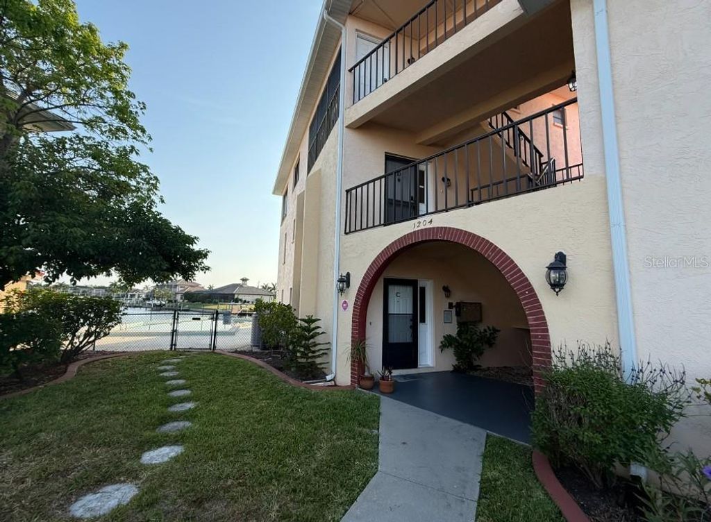 1204 SPANISH CAY LANE A, Punta Gorda, FL 33950
