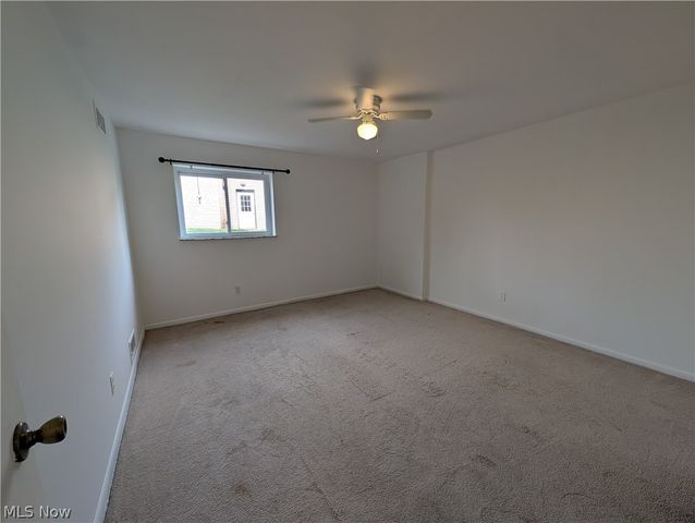 21801 River Oaks Drive A2, Rocky River, OH 44116