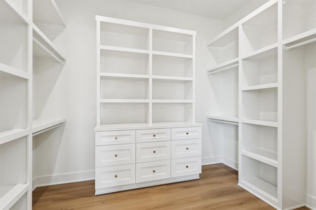 18297 Alderleaf Drive, Clive, IA 50325