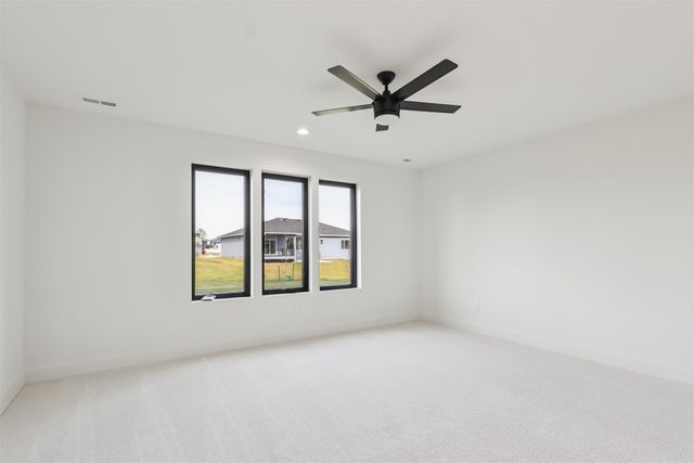 18297 Alderleaf Drive, Clive, IA 50325