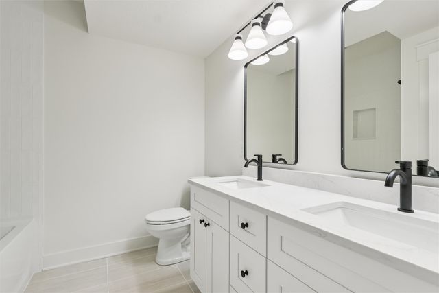 18297 Alderleaf Drive, Clive, IA 50325