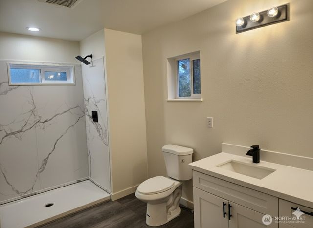 219 S Oar Loop SW, Ocean Shores, WA 98569