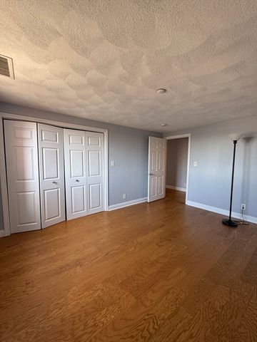 205 Ferry St 408, Everett, MA 02149