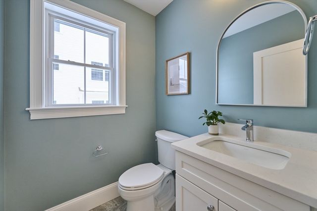 27 Mott Street 27, Arlington, MA 02474