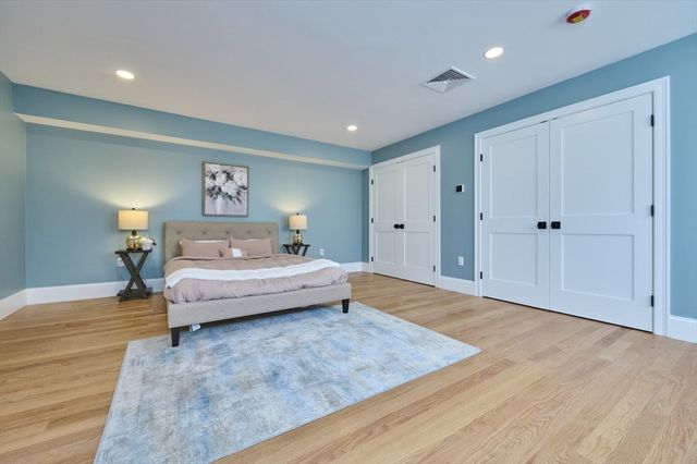 27 Mott Street 27, Arlington, MA 02474