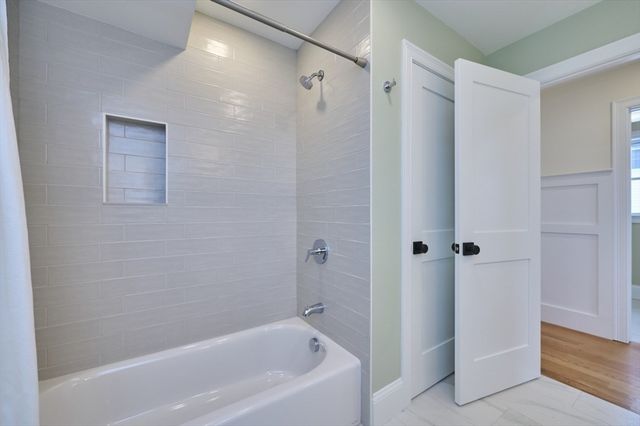 27 Mott Street 27, Arlington, MA 02474