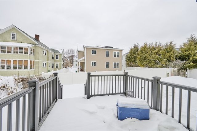 27 Mott Street 27, Arlington, MA 02474