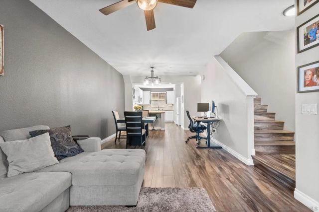 10240 Daybreak Ln 2, Santee, CA 92071