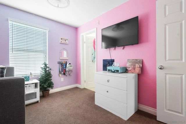 10240 Daybreak Ln 2, Santee, CA 92071