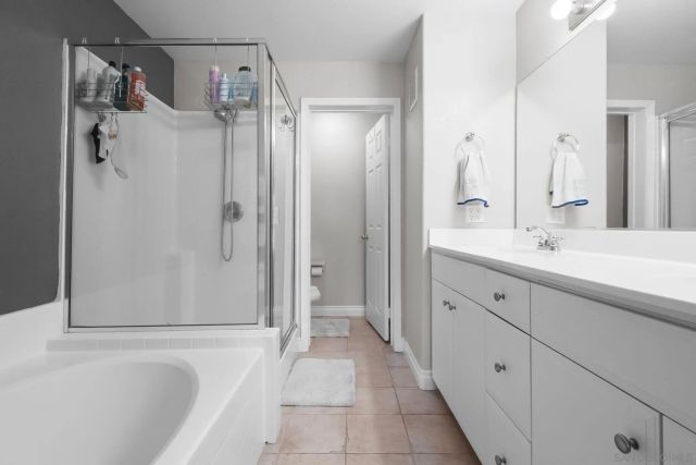 10240 Daybreak Ln 2, Santee, CA 92071