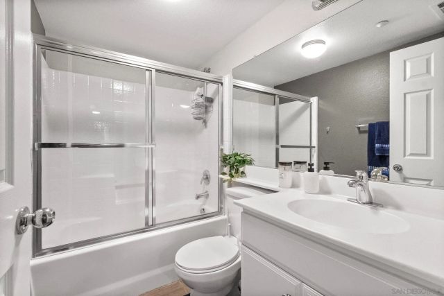 10240 Daybreak Ln 2, Santee, CA 92071