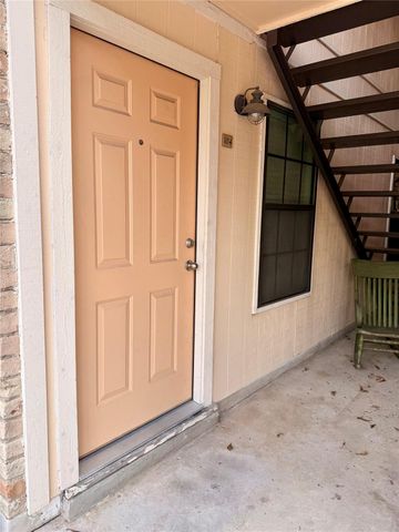 407 E 45th ST 104, Austin, TX 78751