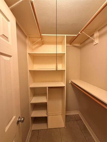 407 E 45th ST 104, Austin, TX 78751