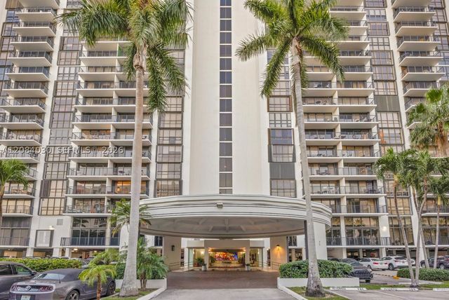 1450 Brickell Bay Dr 511, Miami, FL 33131