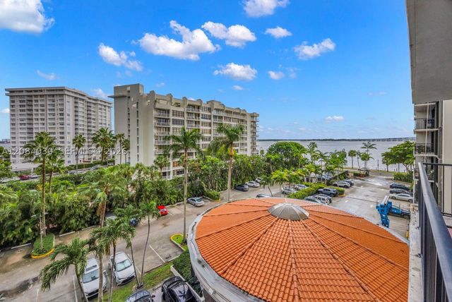 1450 Brickell Bay Dr 511, Miami, FL 33131