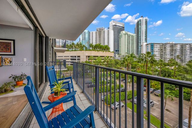 1450 Brickell Bay Dr 511, Miami, FL 33131