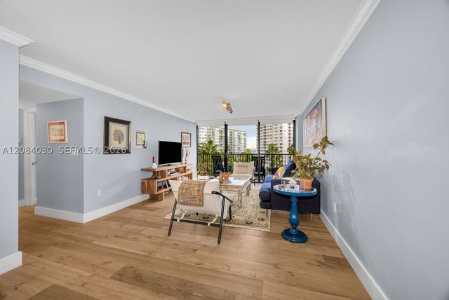 1450 Brickell Bay Dr 511, Miami, FL 33131
