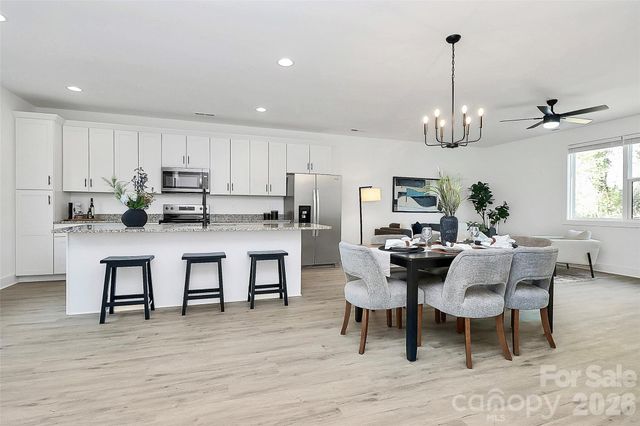 206 Nelson Avenue, Charlotte, NC 28216