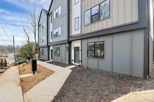 206 Nelson Avenue, Charlotte, NC 28216