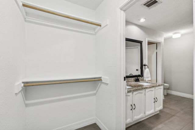 849 N Riverside Drive, Grapevine, TX 76051