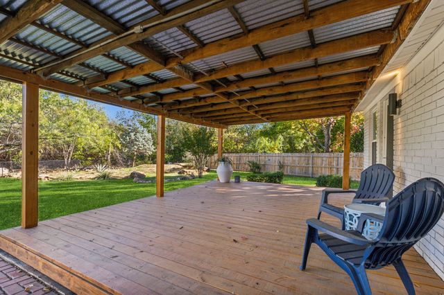 849 N Riverside Drive, Grapevine, TX 76051