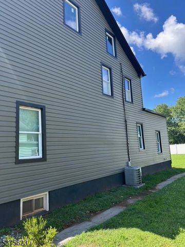 21 Second St, Somerville Boro, NJ 08876