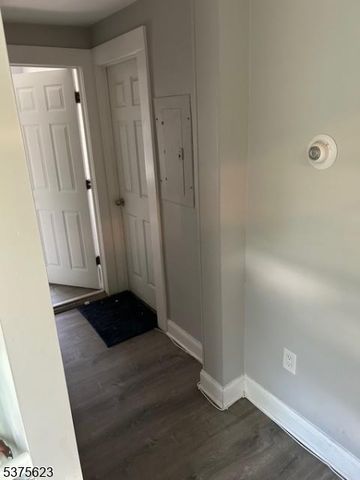 21 Second St, Somerville Boro, NJ 08876