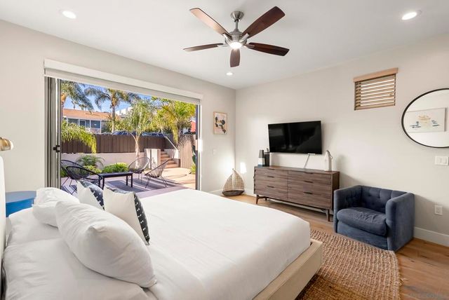 53 Sapphire, San Diego, CA 92109