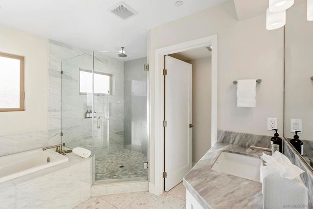 53 Sapphire, San Diego, CA 92109