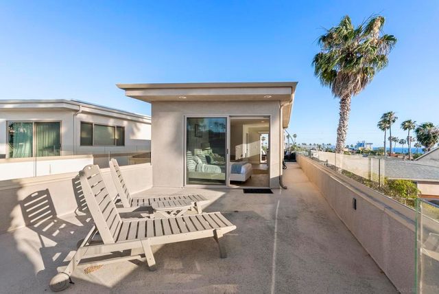 53 Sapphire, San Diego, CA 92109