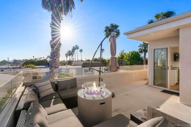 53 Sapphire, San Diego, CA 92109