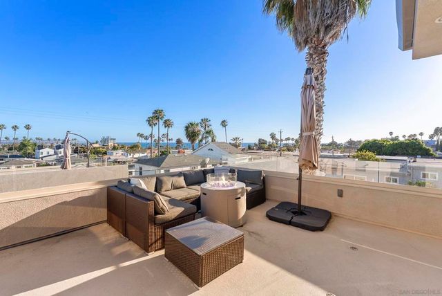 53 Sapphire, San Diego, CA 92109