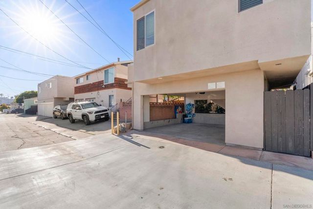 53 Sapphire, San Diego, CA 92109