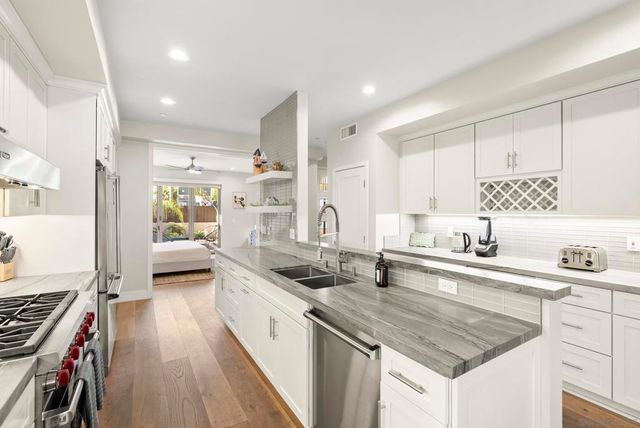 53 Sapphire, San Diego, CA 92109