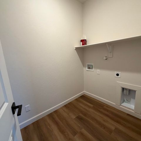 2419 Marble Avenue NE, Rio Rancho, NM 87144