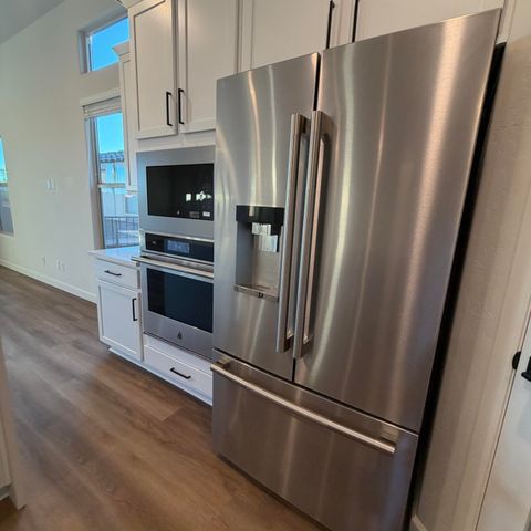 2419 Marble Avenue NE, Rio Rancho, NM 87144